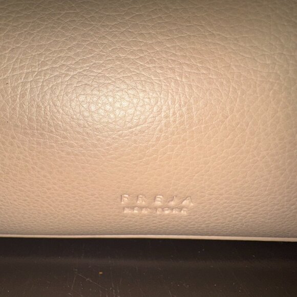 Freja NYC Linnea Tote in Taupe EUC - Picture 9 of 13